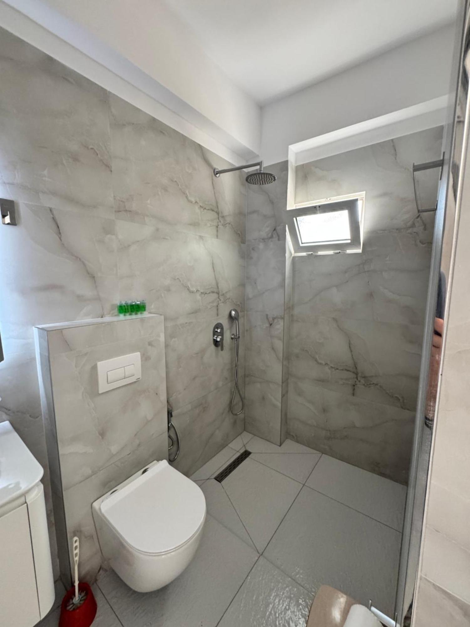 Rooms By The Sea Himare Exterior foto